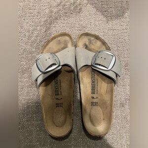 Birkenstock 
Madrid Big Buckle